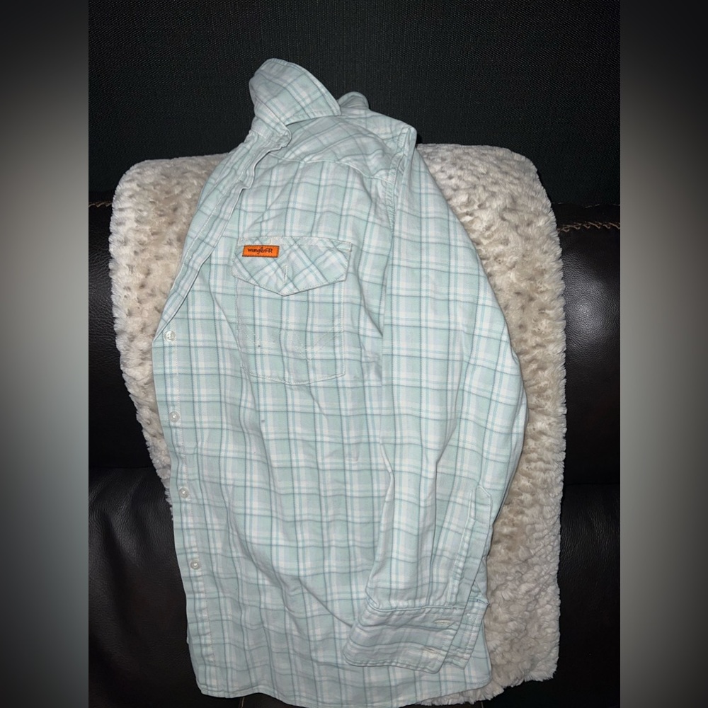 Wrangler Women’s FR button up